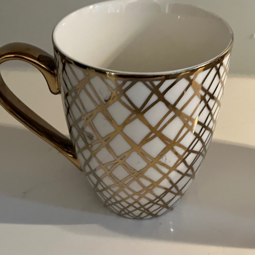 Certified International Gold and Cream Mug Set - Picture 6 of 9